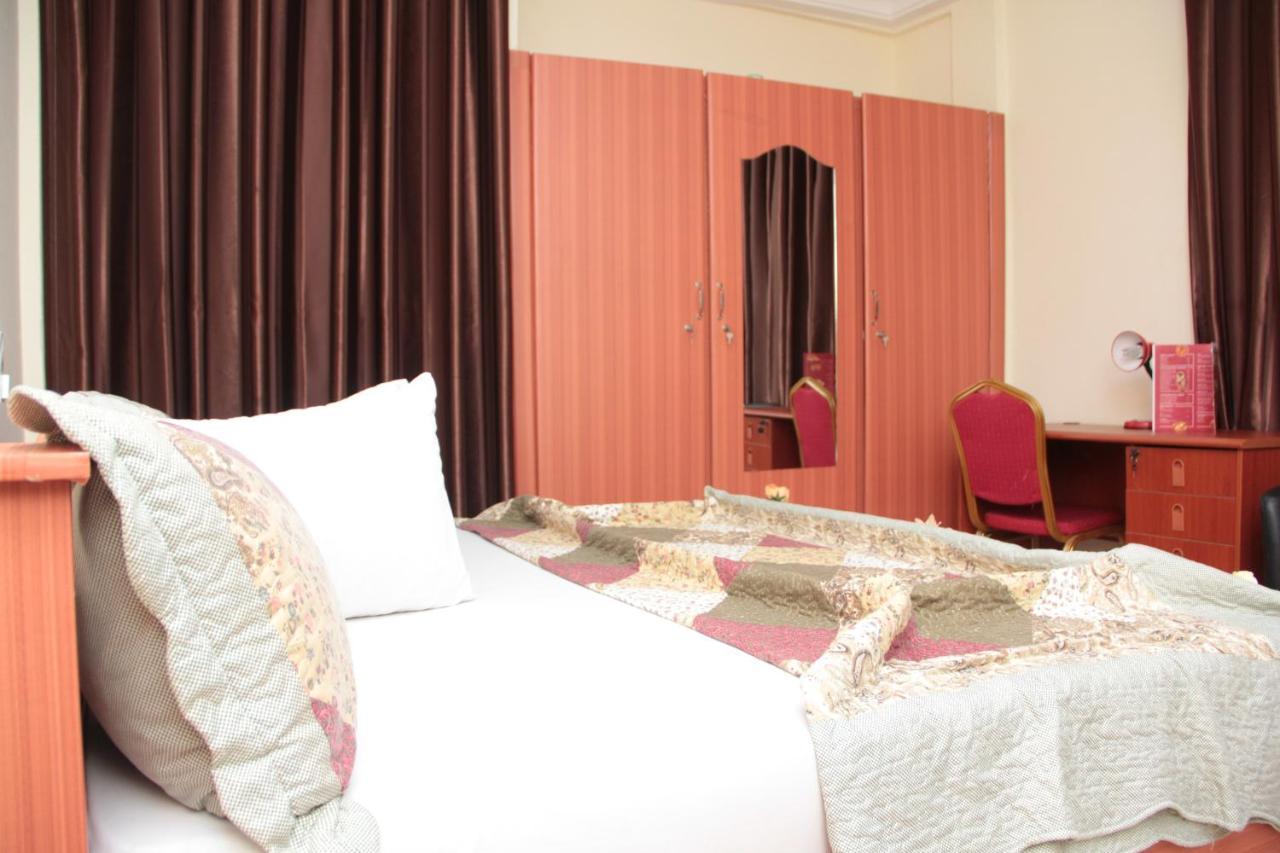 Nbangba Hotel Techiman Екстер'єр фото