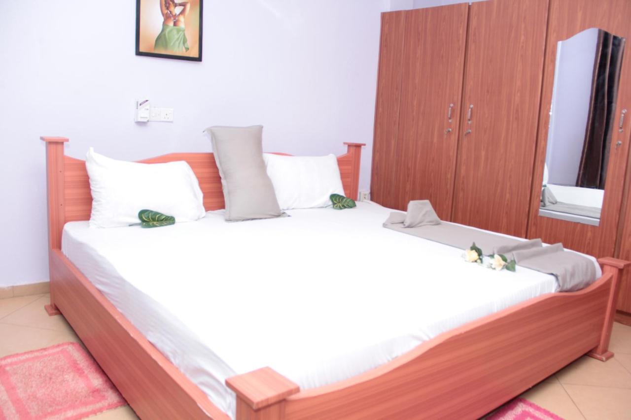 Nbangba Hotel Techiman Екстер'єр фото