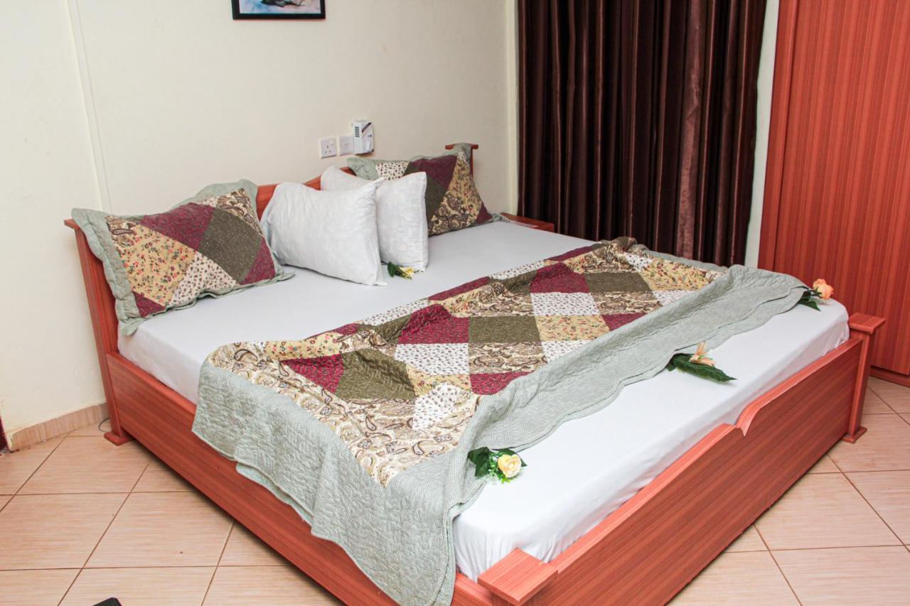 Nbangba Hotel Techiman Екстер'єр фото